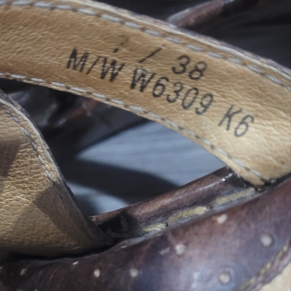 BORN Sandals Platform Wedge Heels Marble Leather Strappy Open Toe size 7  - Picture 6 of 6